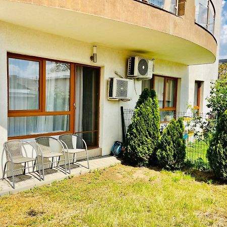 Apartament Rose Garden Apartment บูคาเรสต์ ภายนอก รูปภาพ