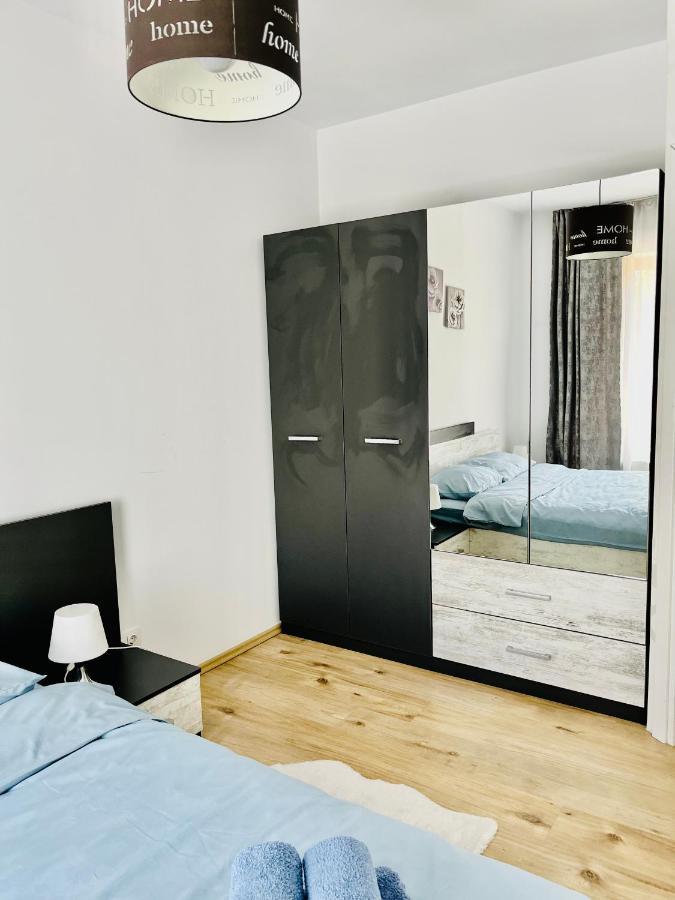 Apartament Rose Garden Apartment บูคาเรสต์ ภายนอก รูปภาพ